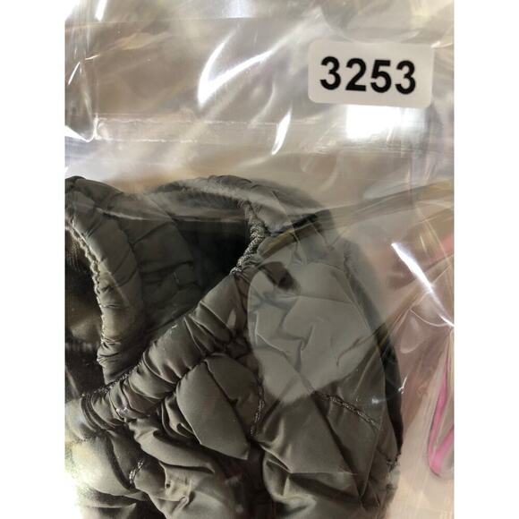 SKIMS Fits Everybody Quilted Thong in Gunmetal Gray NWT Size 3X - Picture 7 of 7